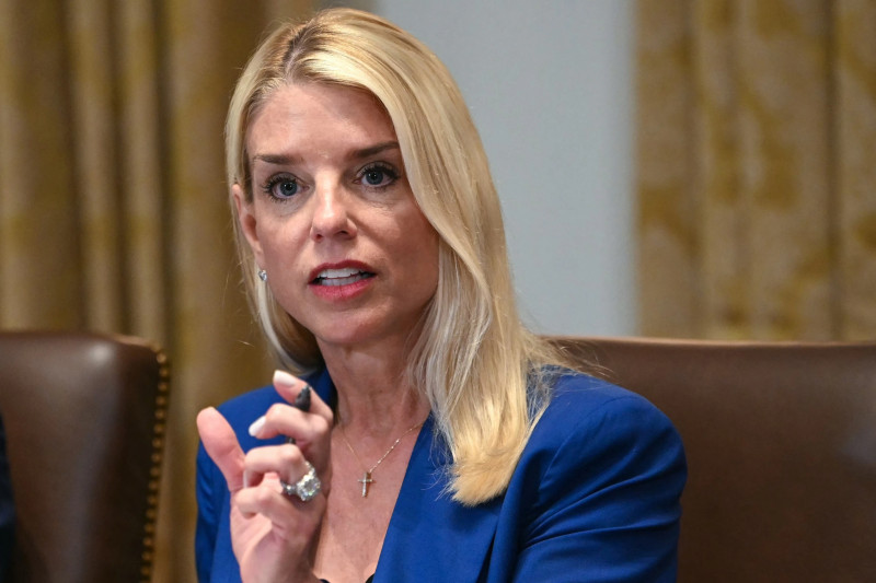 Pam Bondi Ousted: Unraveling a Turbulent Departure