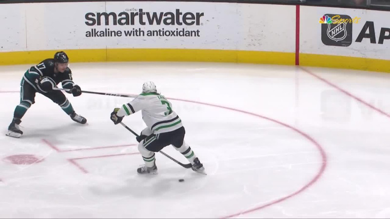 Colorado Avalanche Goaltender Scott Wedgewood Shines in NHL Playoff Drama